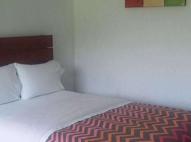 فندق Cabañas El Fresno