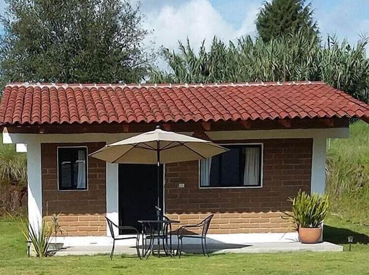 فندق Cabañas El Fresno