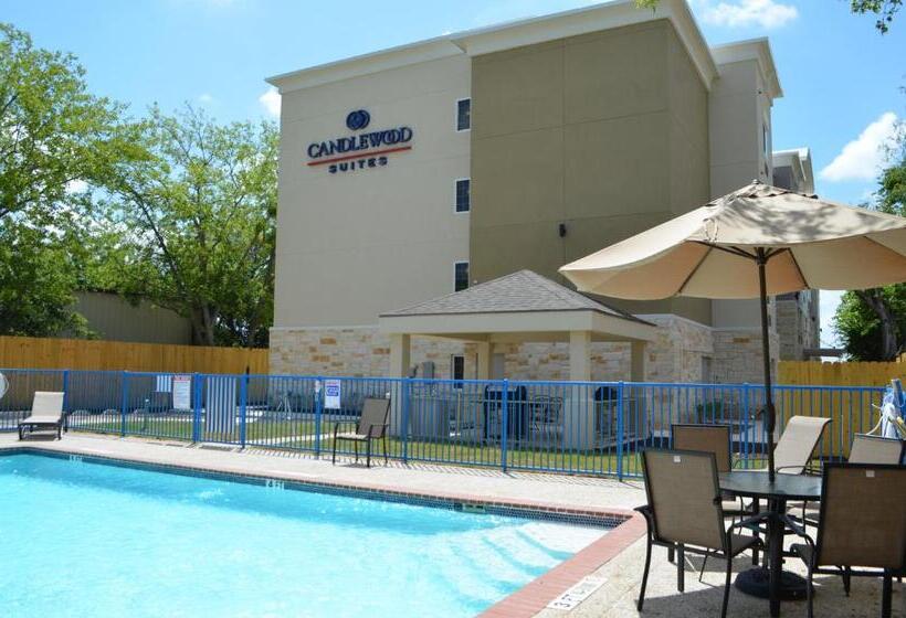 Отель Candlewood Suites San Antonio Airport, An Ihg