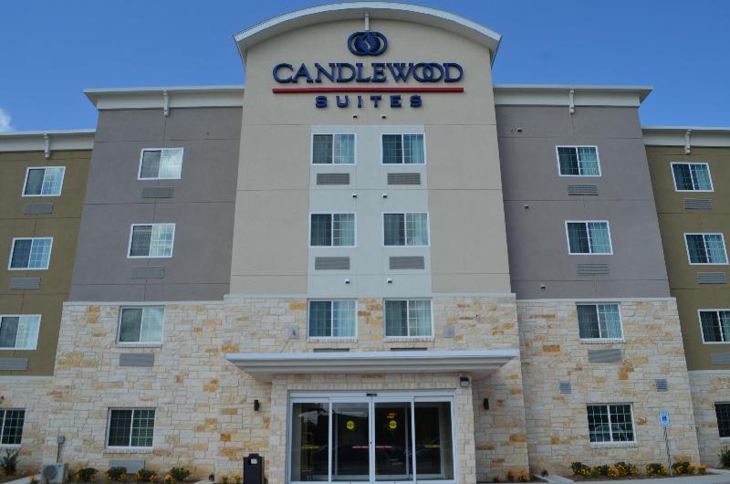Отель Candlewood Suites San Antonio Airport, An Ihg