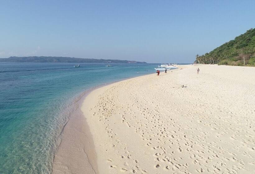 호텔 Cocoloco Beach Resort