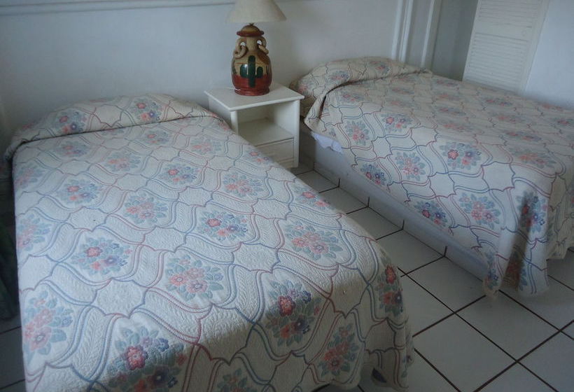 هتل Bagasi Manzanillo