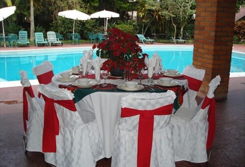 בית מלון כפרי El Pueblito