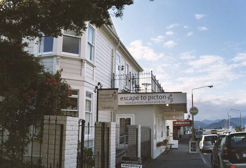 هتل Escape To Picton Boutique