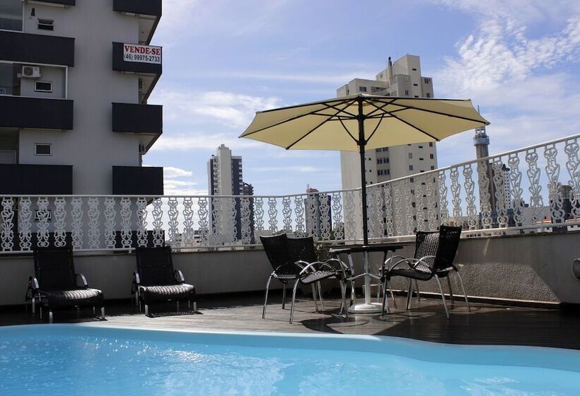 فندق Francisco Beltrão Palace