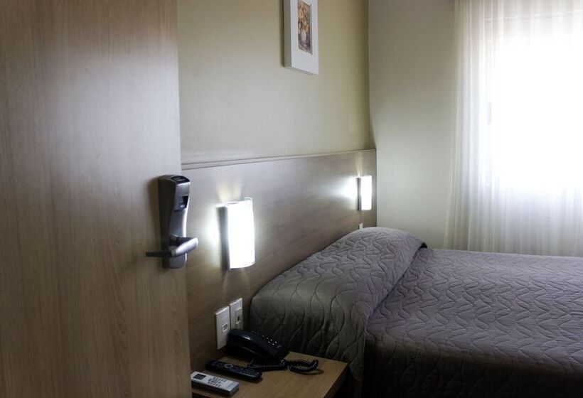 فندق Francisco Beltrão Palace