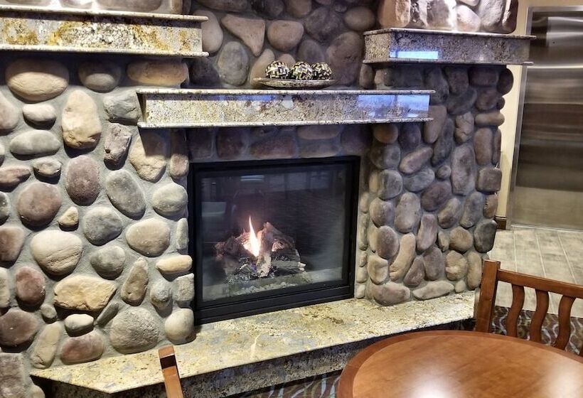 فندق Glacier Peaks