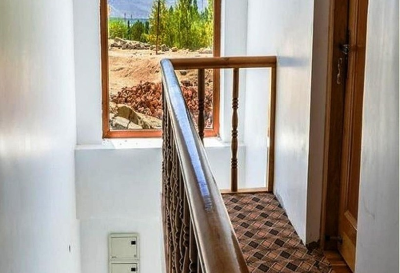 Отель Himalayan Residency Ladakh