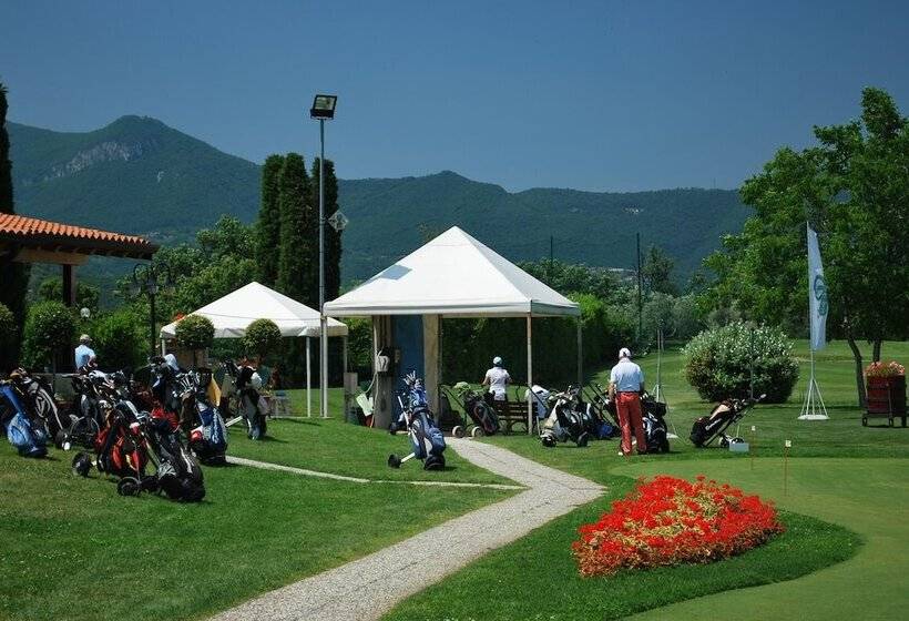 فندق Il Colombaro