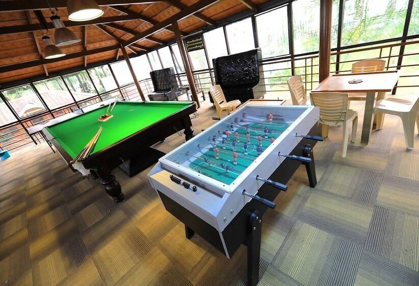 호텔 Jal Mahal Resort & Spa, Mysore