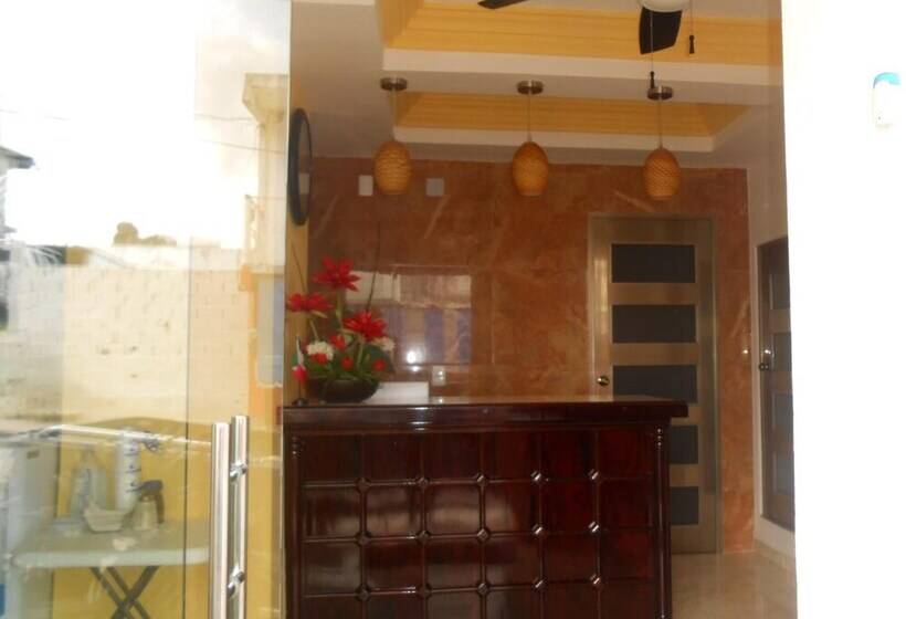 בית מלון כפרי John David