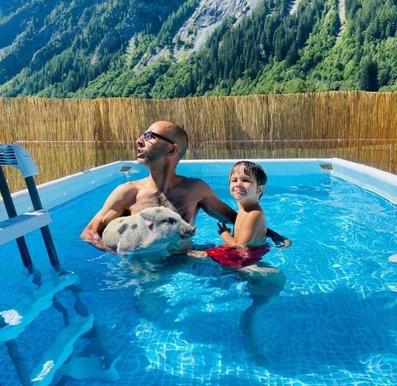 Отель La Grange Animal Chic