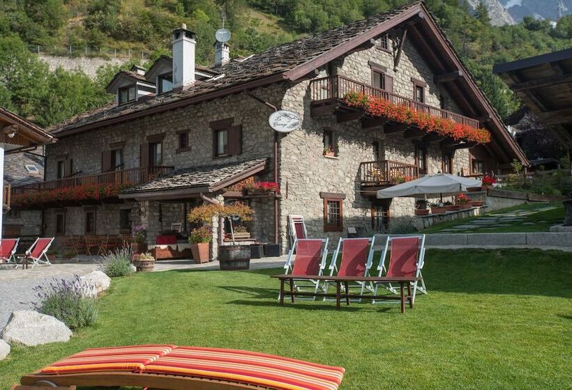 Отель La Grange Animal Chic