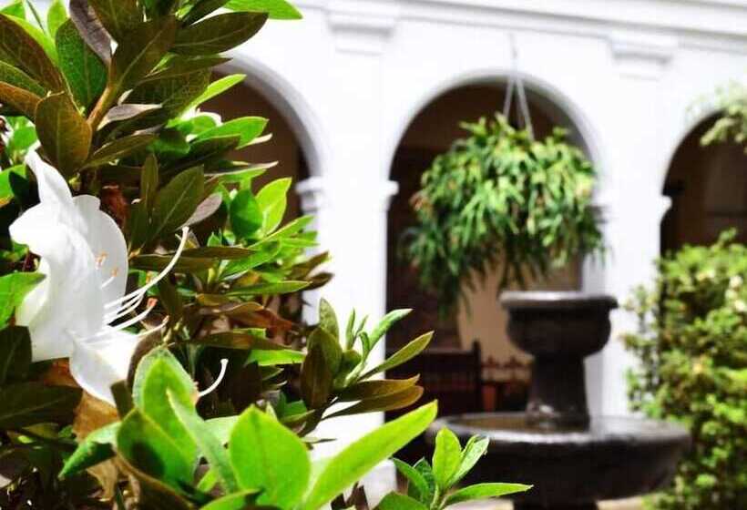 Отель La Plazuela