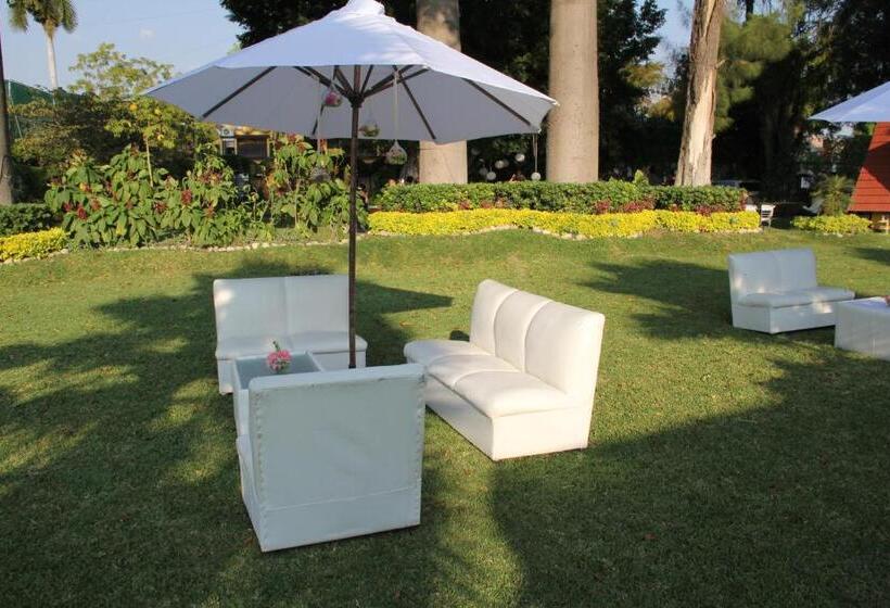 호텔 La Villa Real