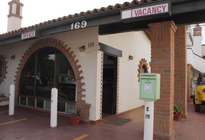 Отель Las Dunas