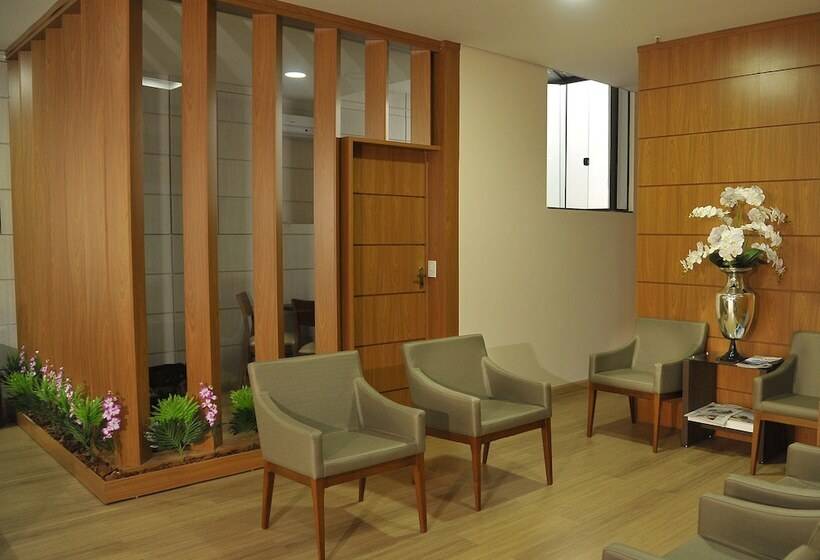 Отель Maestro Premium Cascavel