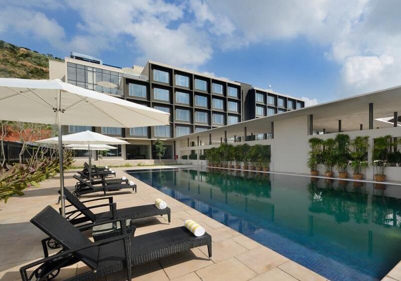 호텔 Marasa Sarovar Premiere