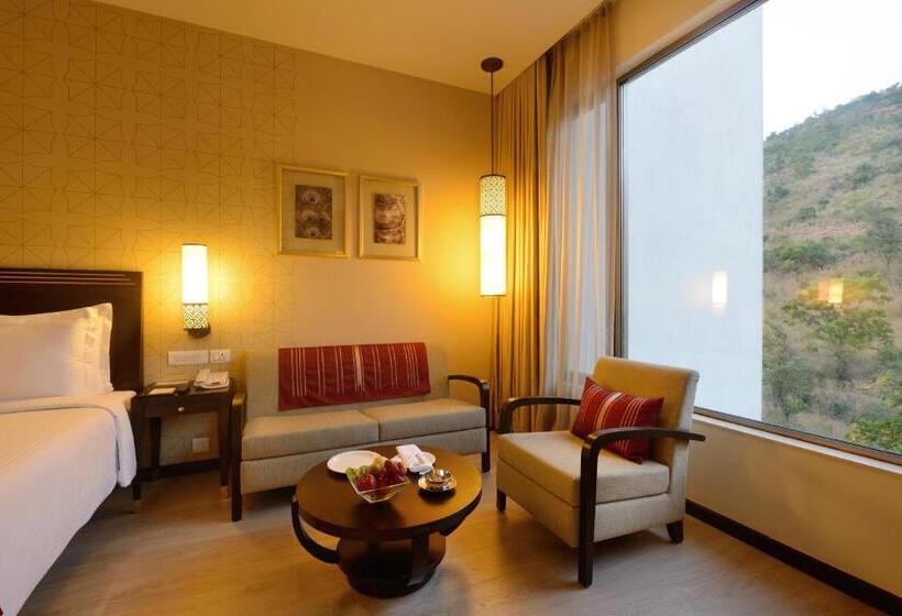 호텔 Marasa Sarovar Premiere