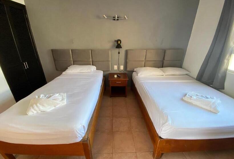 Отель Marcianito