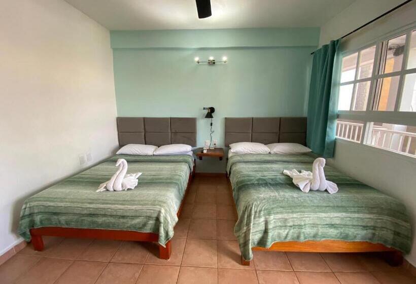 Отель Marcianito