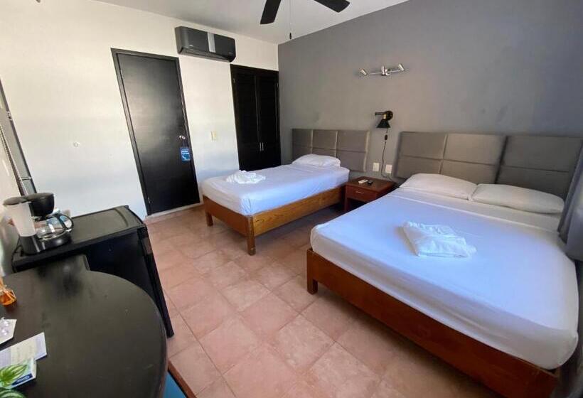 Отель Marcianito