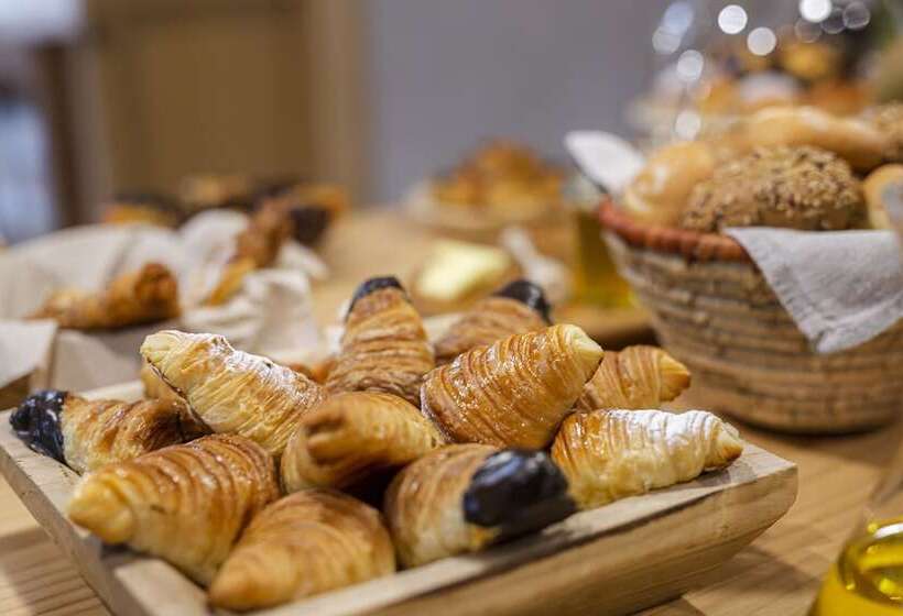 Отель Margot House Barcelona