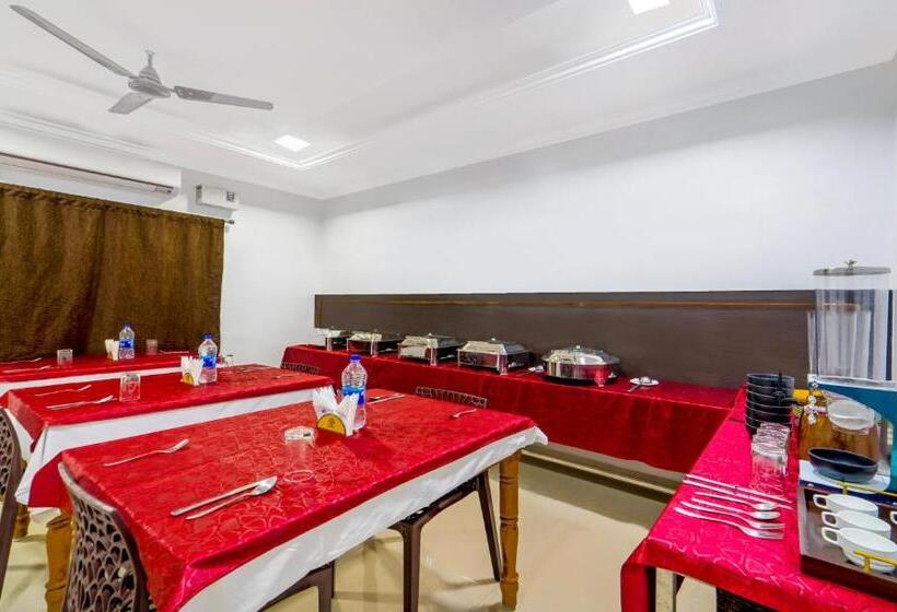 Hotel Treebo Ngh Transit