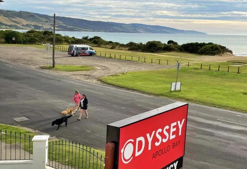 Отель Odyssey Apollo Bay