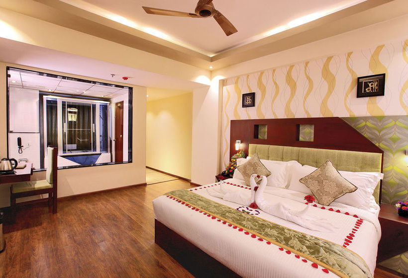 Hotel Gokulam Park Munnar