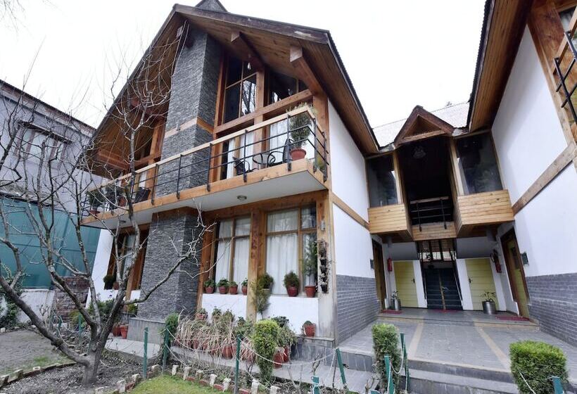 هتل Oyo Rooms Airport Gate No 2