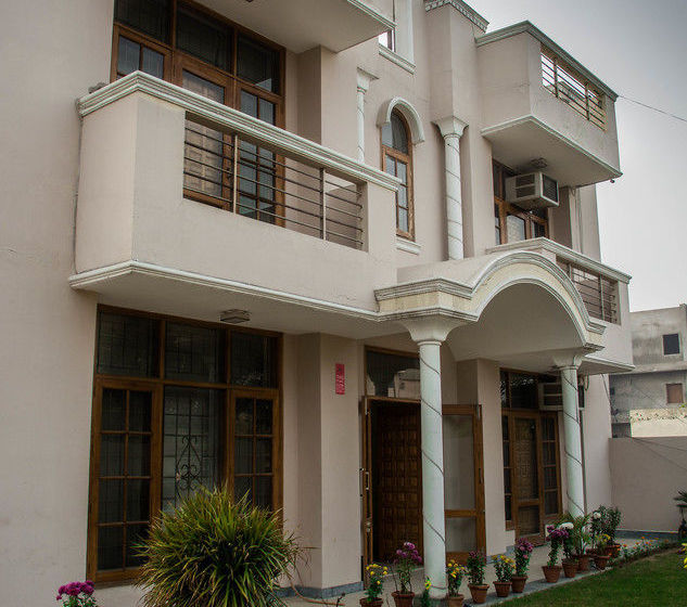 Hotel Oyo Rooms Greater Noida Delta 3