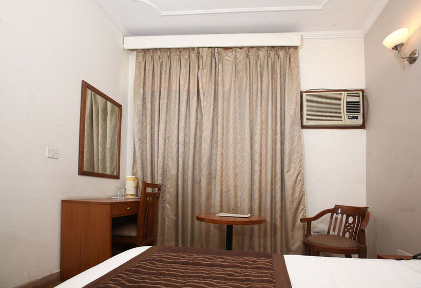 호텔 Oyo Rooms Hazrat Nizamuddin