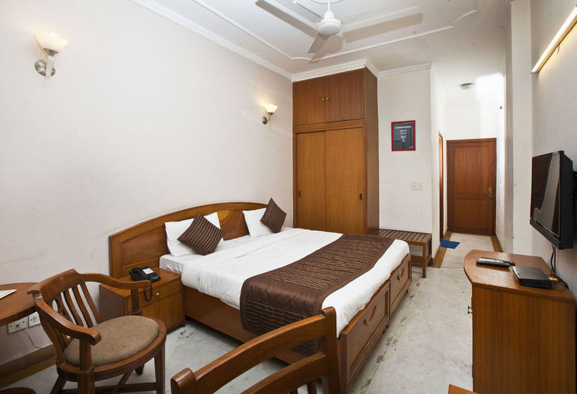 호텔 Oyo Rooms Hazrat Nizamuddin