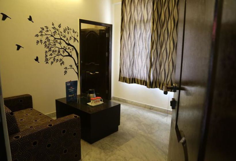 Отель Oyo Rooms Sector 3 Panchkula Majri Chowk