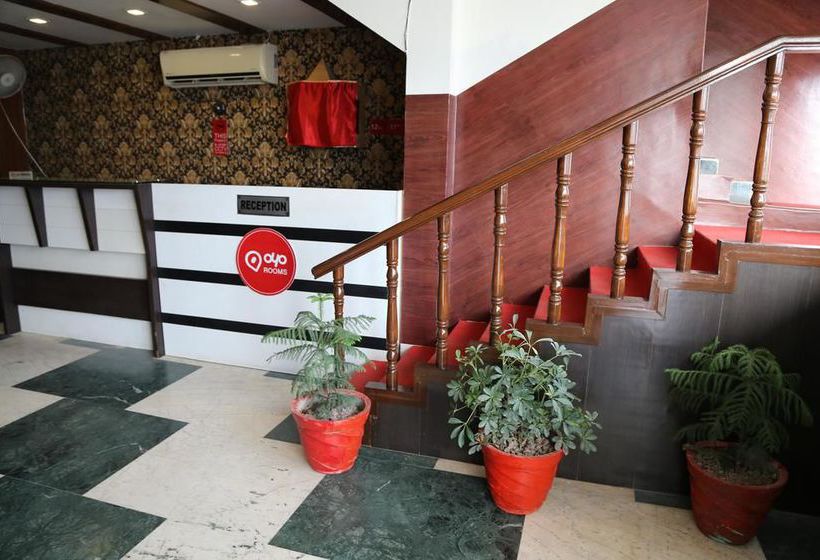 Отель Oyo Rooms Sector 3 Panchkula Majri Chowk