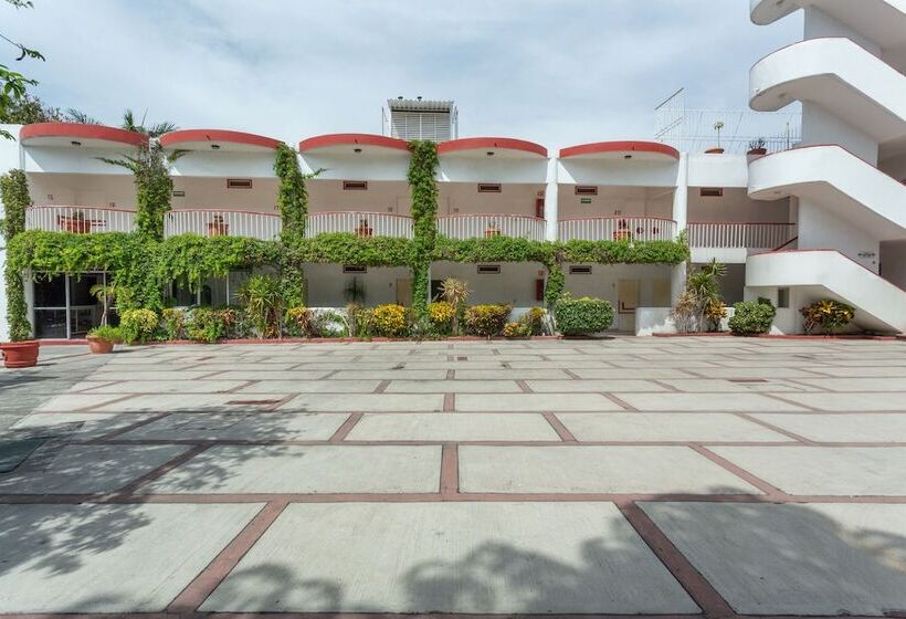 OYO Hotel Palma Real