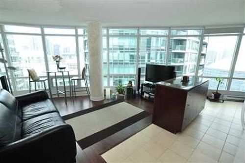 هتل Jj Furnished Apartments Downtown Toronto: Element