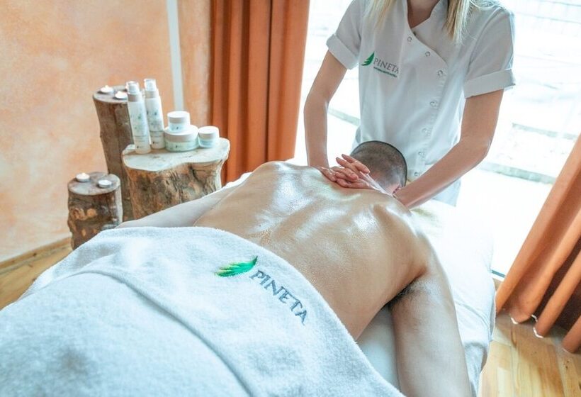 فندق Pineta Nature Resort  Wellness & Spa