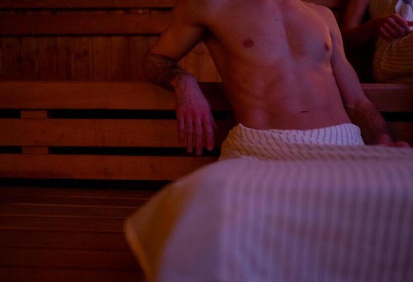 فندق Pineta Nature Resort  Wellness & Spa