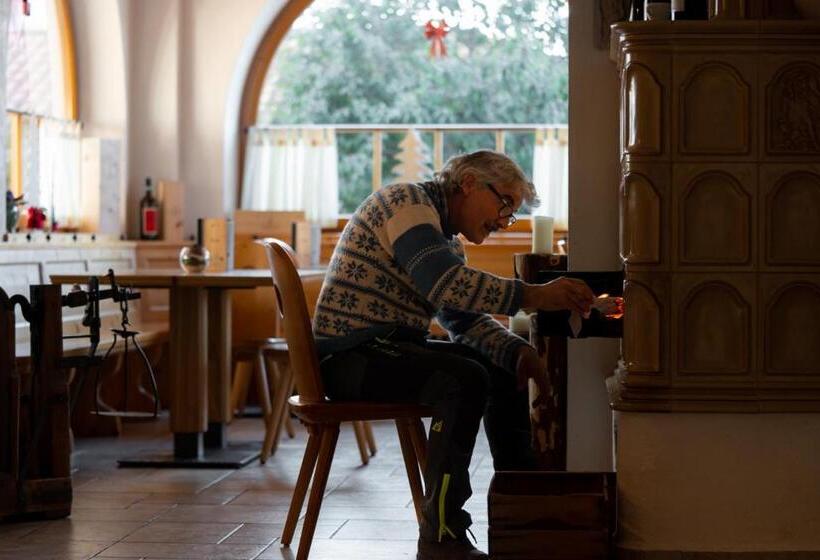 فندق Pineta Nature Resort  Wellness & Spa