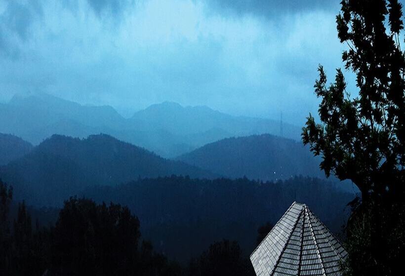 هتل Poetree Thekkady