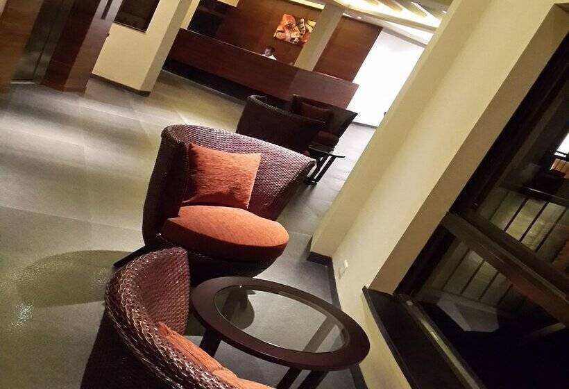 هتل Poetree Thekkady