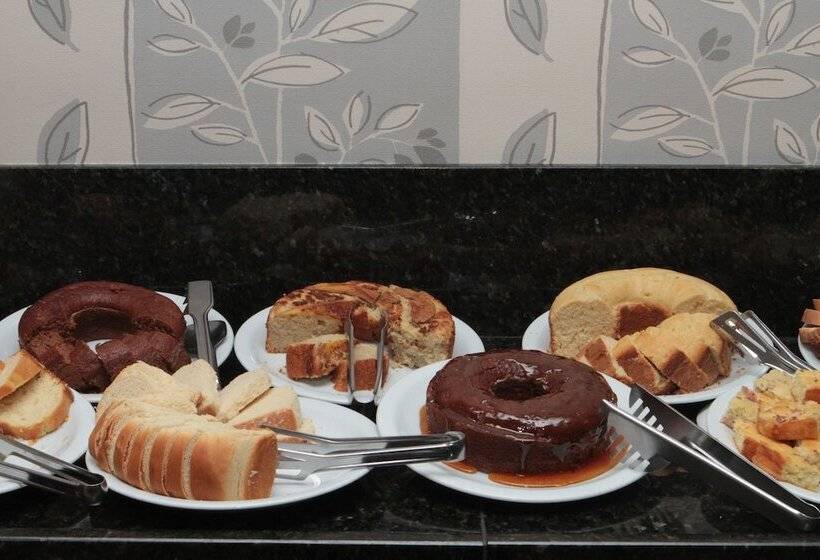 فندق Pouso Alegre