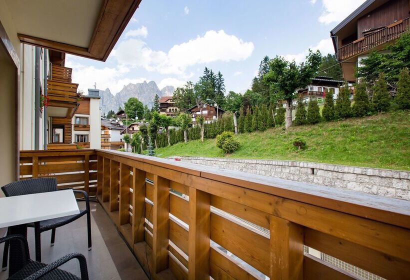 酒店 Radisson Residences Savoia Palace Cortina D’ampezzo