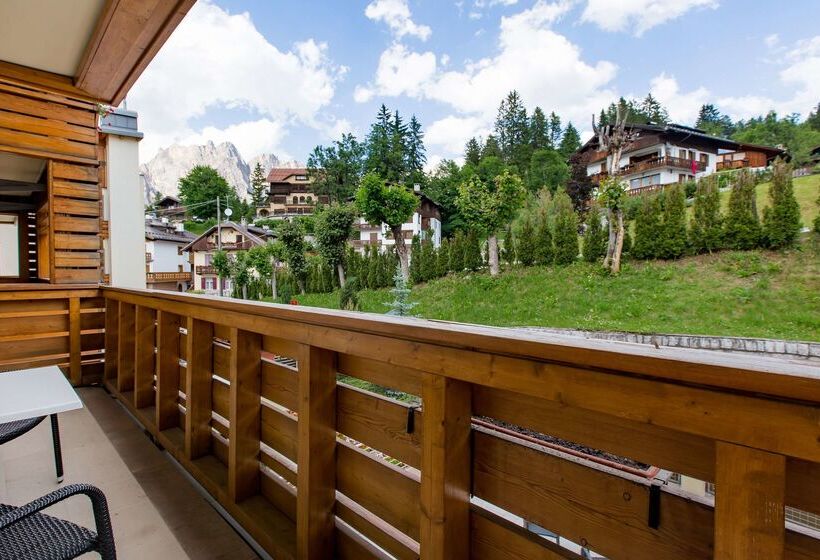 酒店 Radisson Residences Savoia Palace Cortina D’ampezzo