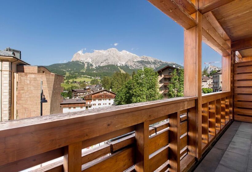 酒店 Radisson Residences Savoia Palace Cortina D’ampezzo