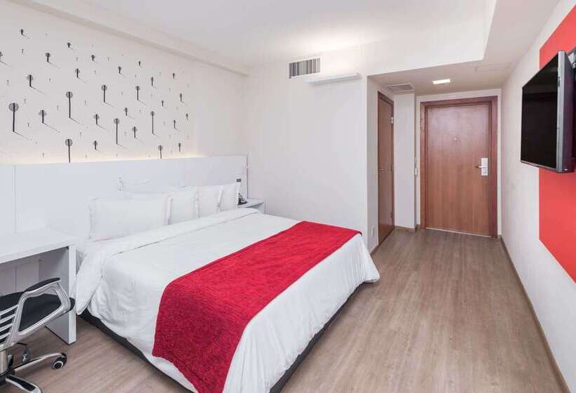 Отель Esuites Virgínia Luxemburgo