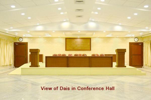 Отель Raya S Grand