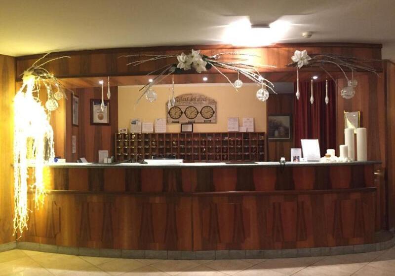 Отель Relais Des Alpes